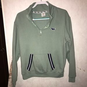 Women’s light green pullover